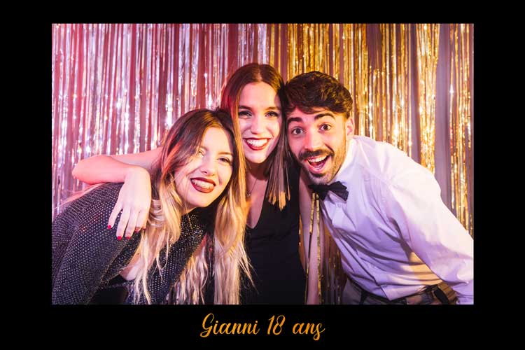 photobooth selfie borne événement fête mariage noir or